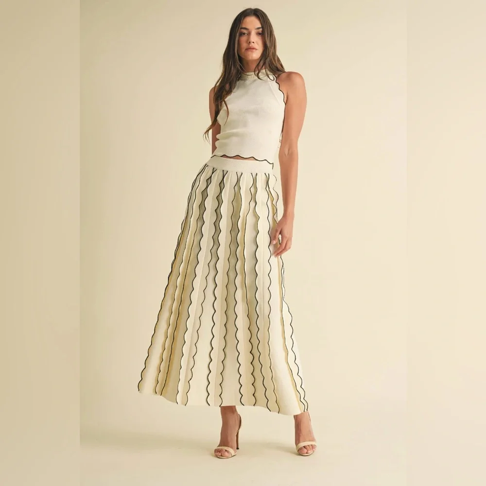 NWT Boutique Juliet Scalloped Sweater Knit 2-Piece Set – Cream/Black - Picture 1 of 12